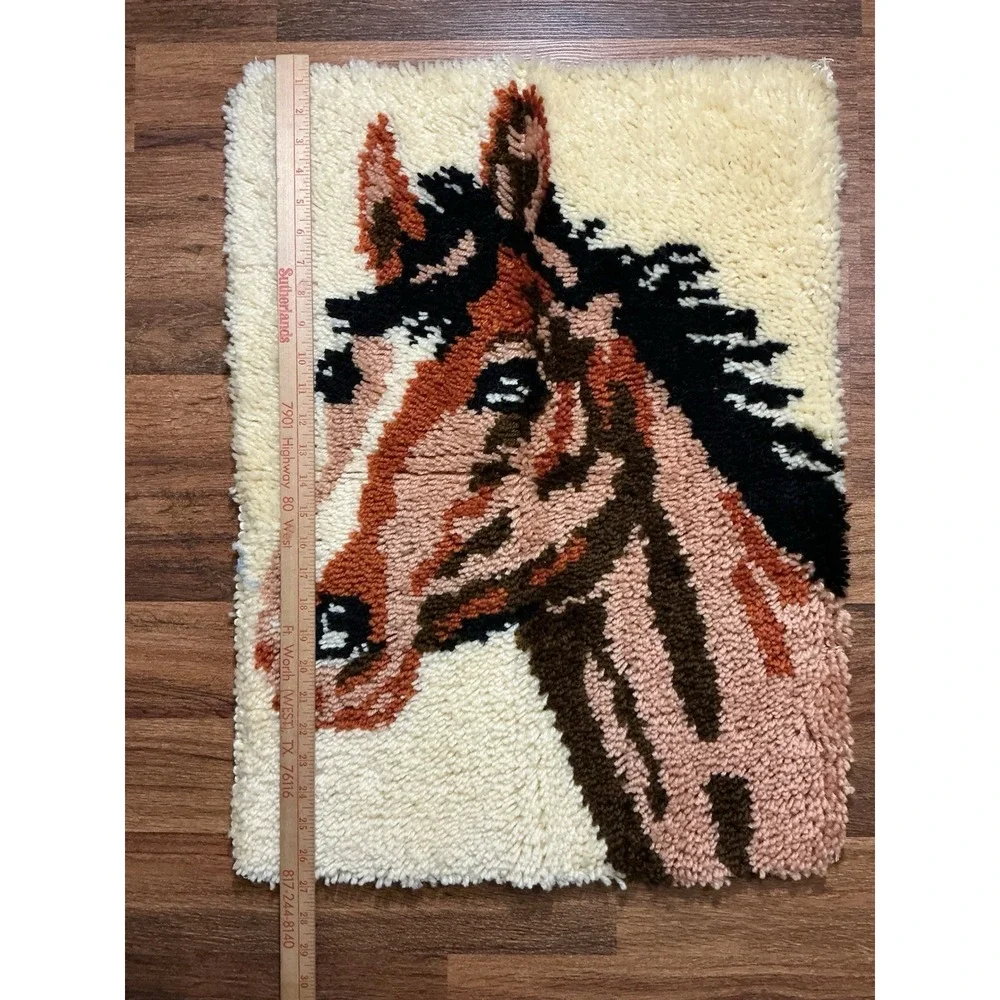 Vintage 1970s CHAMPION Horse Latch Hook Rug Wall Hanging 27